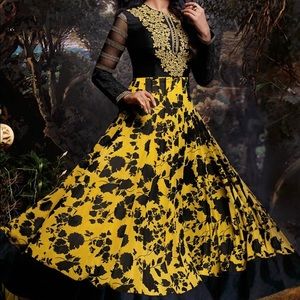Lashkaraa Anarkali Black and Yellow Floral